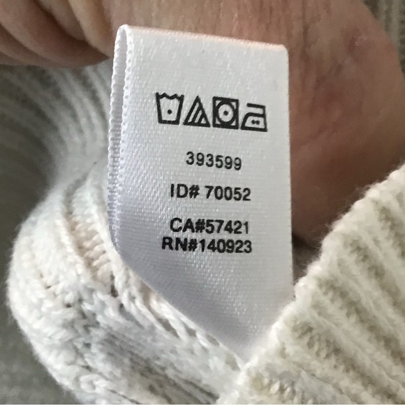 Ann Taylor Loft White Textured Stripe Long Sleeve Sweater Medium MP Petite - Picture 6 of 6